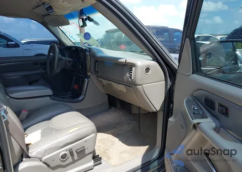 2003 GMC Yukon Denali z USA, uszkodzony, nr VIN 1GKEK63UX3J284886